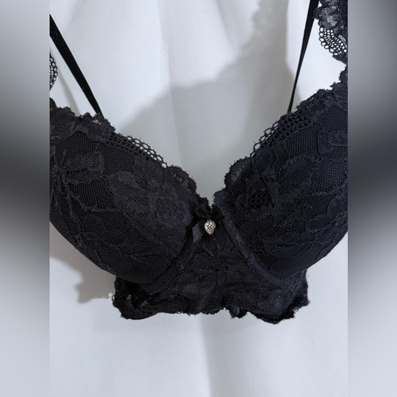 Victoria’s Secret Body By Victoria Black Lace Lined Demi Bra Size 34DD - Picture 2 of 11